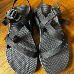 Black Chaco women’s z-strap sandals. 10W